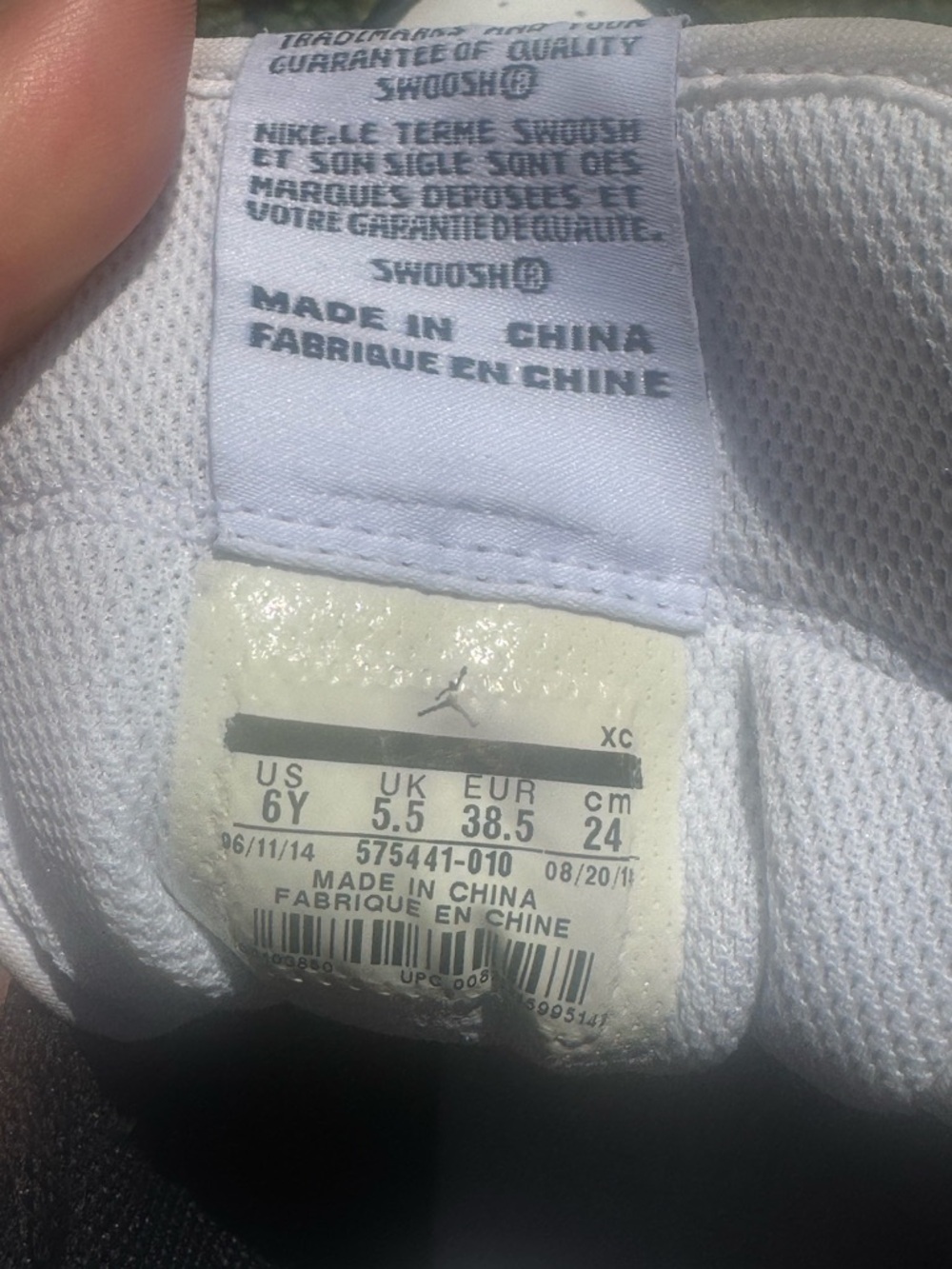 Nike Air Jordan 1 Retro High OG "Black White" GS - Picture 13 of 15